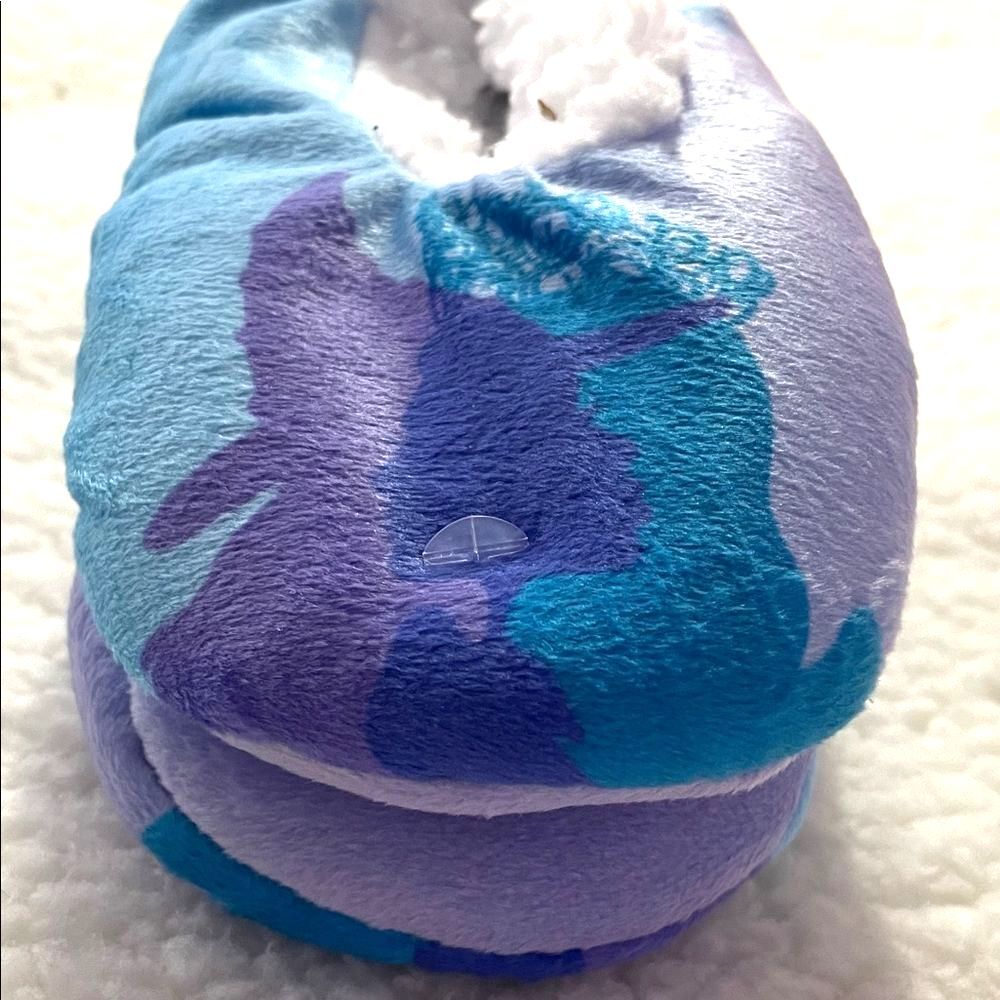 NWT Wicked Kids Slipper Socks in Blue and Purple Size Sm/Med (shoe 8-11)